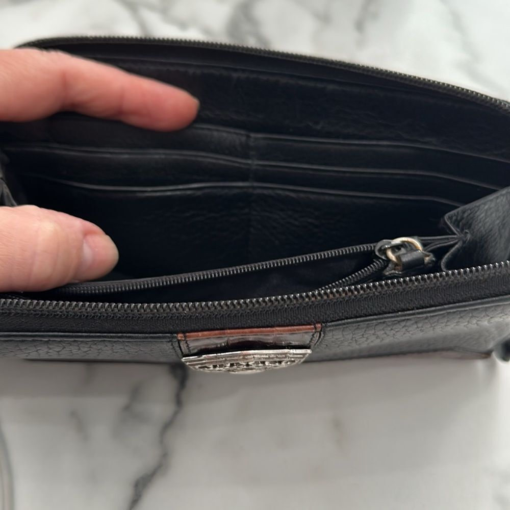 Brighton Leather Zip Around‎ Wallet - Picture 7 of 9